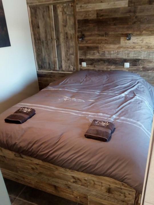 L'Etable D'Evelyne Hotel Bastogne Eksteriør billede
